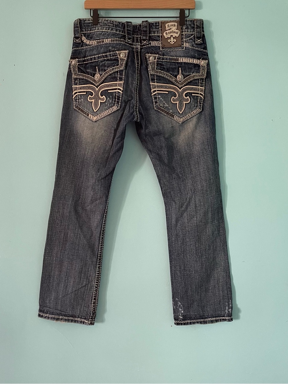 Rock Revival Mens Joseph Straight Distressed Jeans 32 Embellished Flap Buckle